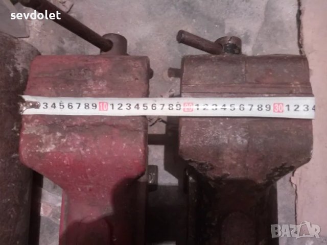 Менгемета големи,шлосерски.Обявената цена е за двете.