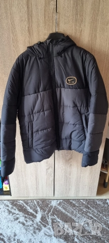 *Чисто * Ново* Зимно* Яке* NIKE*