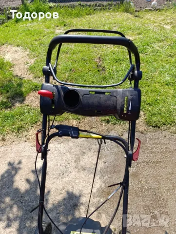 Бензинова косачка , снимка 2 - Градинска техника - 50244762