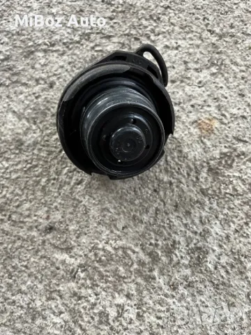 Капачка резервоар Фолксваген Голф 5 VW Golf, снимка 2 - Части - 50257633