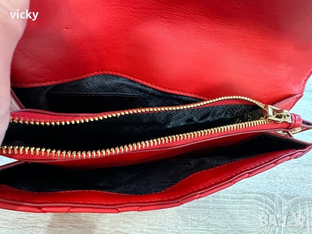 Аленочервена чанта/клъч, Love Moschino, снимка 7 - Чанти - 43442386
