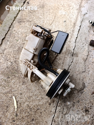 ГНП Помпа и нивомер за резервоар хонда сивик 7 хеч 1.7 дизел