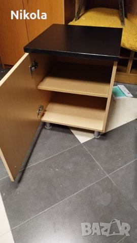 Шкаф цвят бук с черен плот 50/50/ 65см  4бр., снимка 4 - Шкафове - 43478791