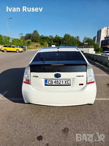 Toyota Prius 1.8 HIBRID, снимка 6 - Автомобили и джипове - 50663448