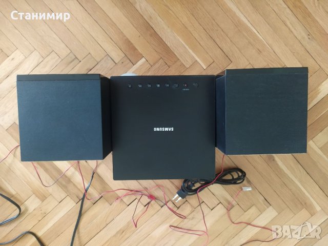 Аудио микро hi-fi система SAMSUNG MM-E320, снимка 2 - Аудиосистеми - 40111739