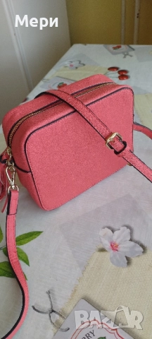 Дамска чантичка, снимка 8 - Чанти - 52331694