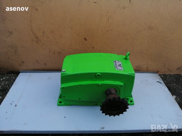 Редуктор 1 :12, снимка 2 - Други машини и части - 43398023