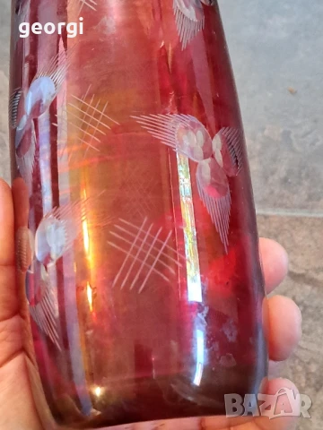 червена стъклена фасетирана ваза 26/3, снимка 4 - Вази - 50693572