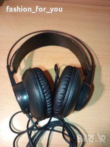 Слушалки AKG K-100, снимка 3 - Слушалки и портативни колонки - 53107614