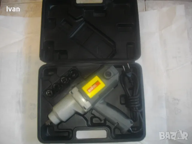 300Nm 900W UNITEC НЕМСКИ ОРИГИНАЛЕН 2014г. ЕЛЕКТРИЧЕСКИ ГАЙКОВЕРТ В КУФАР С 3 ТОРСА НАКРАЙНИЦИ, снимка 4 - Други инструменти - 50415052