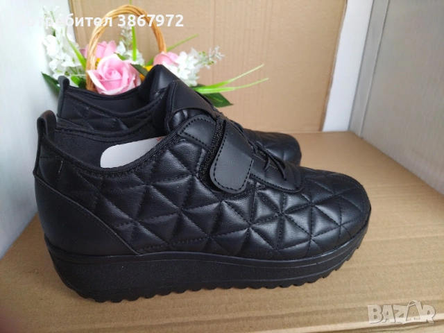 Дамски обувки на платформа 