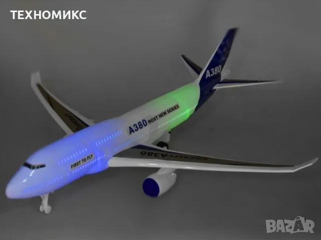 Механичен самолет AIRBUS A380 с музика и светлини, снимка 3 - Конструктори - 48767254