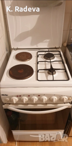 Комбинирана готварска печка на газ и ток