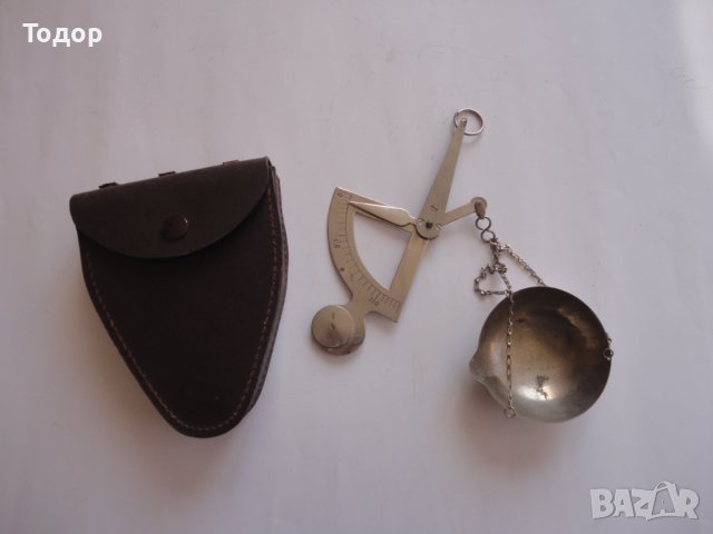 Старинна златарска бижутерска везна кантарче 