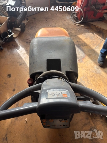 Машина за миене на под, снимка 4 - Други машини и части - 52437897