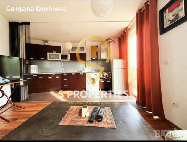 Мебели,частично от естествено дърво,обвеждане за кухня,две спални,коридор и хол.В отлично състояние., снимка 5 - Дивани и мека мебел - 52471325