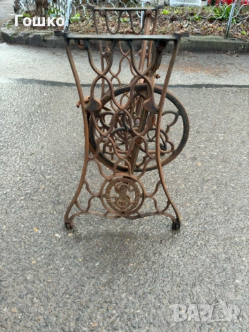 Крака от шевна машина Сингер, снимка 4 - Антикварни и старинни предмети - 53517009