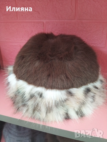 Дамски зимни шапки