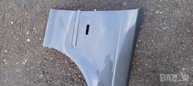 Десен калник BMW E46, снимка 2 - Части - 52677330