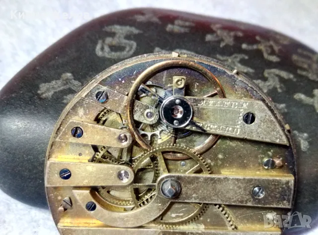 МЕХАНИЗЪМ от РЯДЪК СТАР ШВЕЙЦАРСКИ ДЖОБЕН ЧАСОВНИК с РИМСКИ ЦИФЕРБЛАТ и ФУНКЦИОНИРАЩ БАЛАНС 49643, снимка 7 - Антикварни и старинни предмети - 48563436