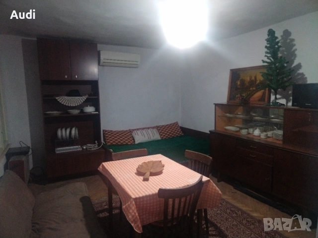 Давам под наем обзаведена малка къща кв.Абтитус  Водна централа, ул Драва Давуз 8 Има външна тоалетн