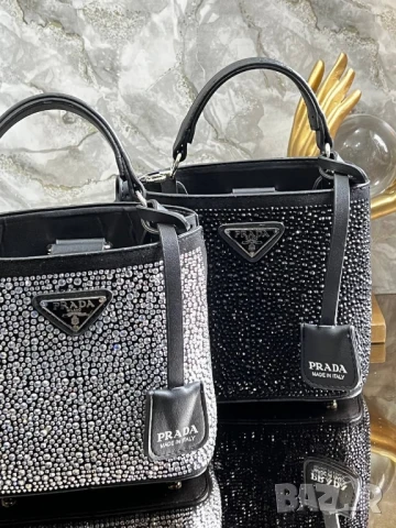 чанти prada ⬆️ 18 CM ➡️ 17 CM , снимка 2 - Чанти - 51258942