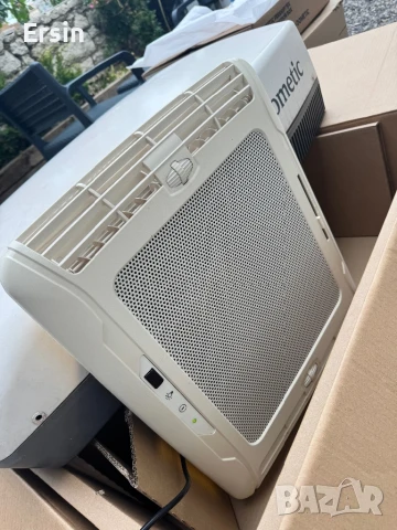 Климатик Dometic Freshjet 3200 (Тавенен) за отвор 40/40 Климатика работи перфектно , снимка 3 - Къмпинг мебели - 50566674