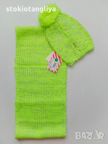 Комплект неонови шапка и шал-яка, размер 5-7 години