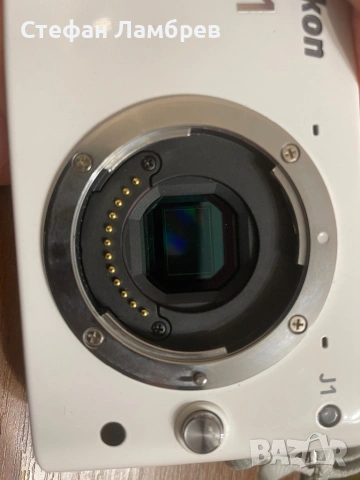 Фотоапарат Nikon1 J1, снимка 4 - Фотоапарати - 53011100