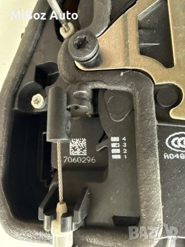 Брава с машинка централно BMW E90 E91, снимка 5 - Части - 52463798