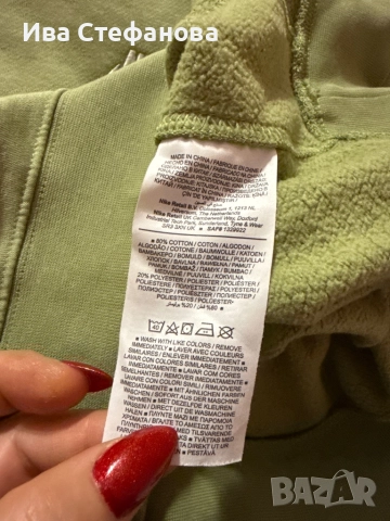 Спортна страхотна  ватирана памук памучна  зелена блуза Nike nike 100% оригинал, снимка 2 - Спортни дрехи, екипи - 52497939