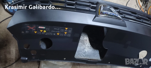 Оригинална Решетка за Дачия Сандеро 3 Логан 3 , снимка 3 - Части - 52146900