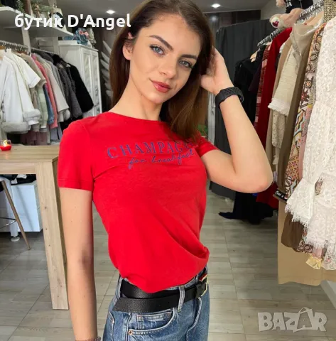Тениска в червен цвят ❤️Champagne for breakfast