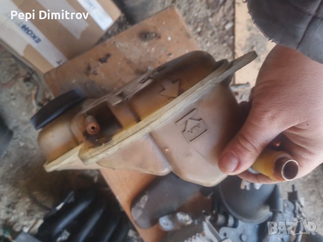 Казанче антифриз Ауди а4 б5, снимка 2 - Части - 39636813