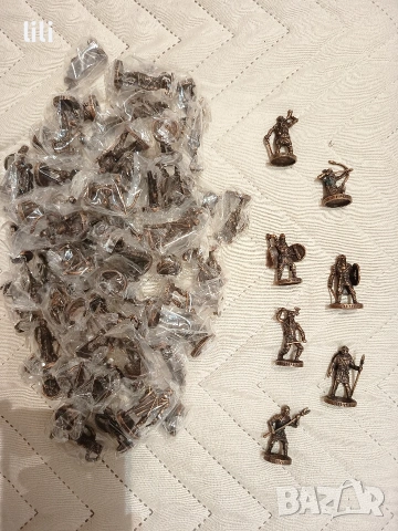 90 бр метални киндер войници -викинги , снимка 3 - Колекции - 53446535