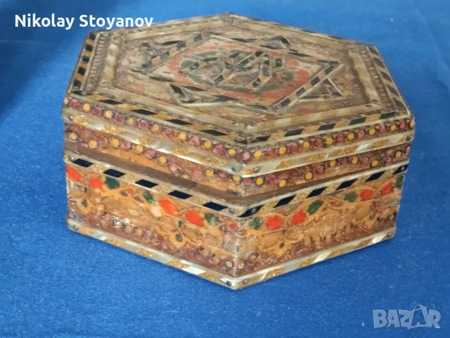 Дървена кутийка за бижута, снимка 4 - Антикварни и старинни предмети - 49346610