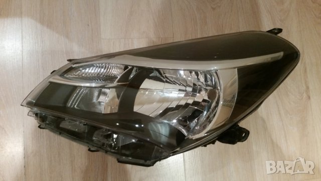 Фар ляв за TOYOTA YARIS (14-15г.)