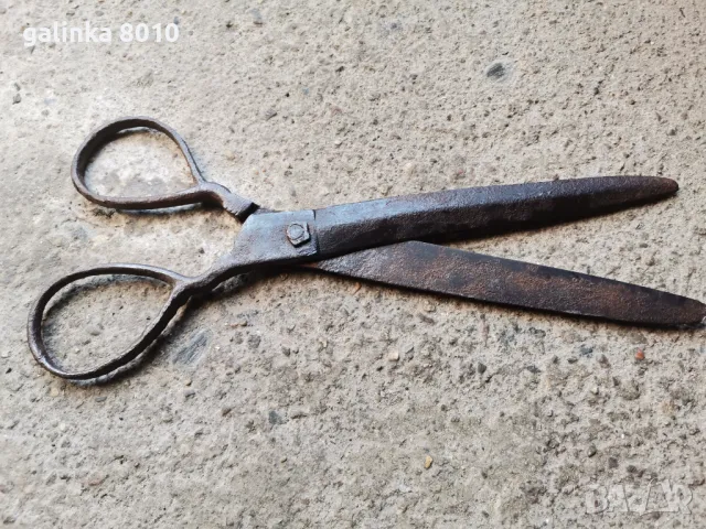 Стара голяма кована ножица, снимка 4 - Антикварни и старинни предмети - 50301397