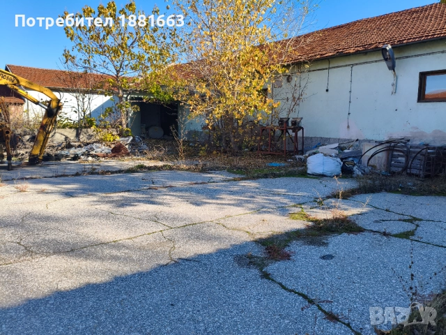 Отдава се под наем УПИ в гр. Септември с площ 5800 кв.м. и сгради с площ 2000 кв.м., снимка 4 - Производствени сгради - 52585914