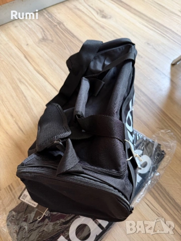 Чисто нов малък оригинален Сак Adidas Essentials Linear Duffel S !, снимка 3 - Сакове - 51253684
