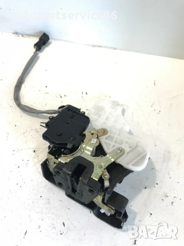 Механизъм на бравата на предната дясна врата за KIA Carnival (2006–2010) 813204D050