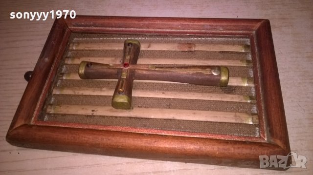 КРЪСТ В РАМКА-ДЪРВО/МЕД/КРИСТАЛИ-17Х11СМ, снимка 9 - Колекции - 27919868
