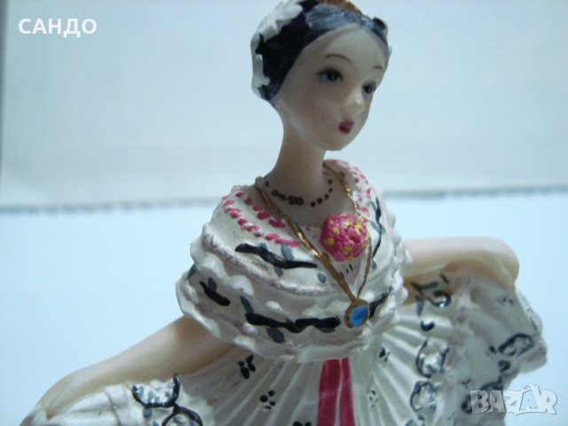 Ретро изящни порцеланови танцьорки  ПАНАМА, снимка 6 - Арт сувенири - 39023886