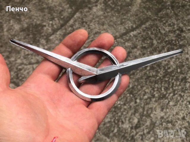 стара авто емблема УАЗ - ОРИГИНАЛ, снимка 1