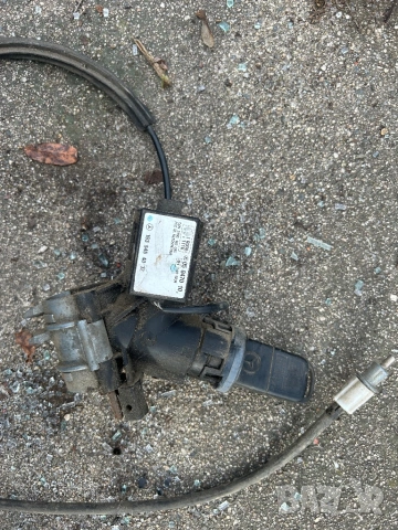 контактен ключ за Mercedes ML W163 1998-2005 патрон 05047010 1635454032, снимка 2 - Части - 53013106