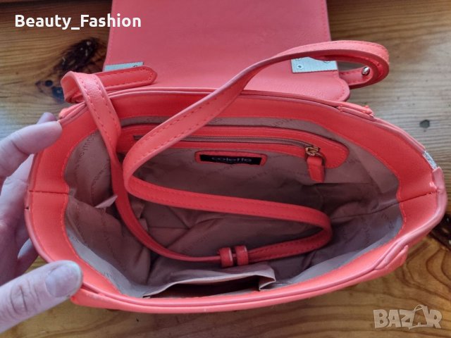 Коралова малка чанта, снимка 2 - Чанти - 39975907