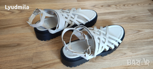 Сандали Nasty Gal, снимка 12 - Сандали - 44934051