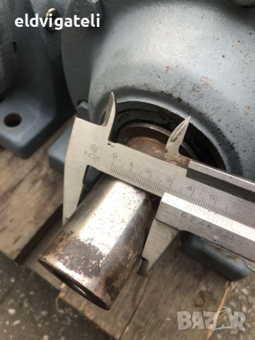 Мотор-редуктор Sew Eurodrive, снимка 4 - Електродвигатели - 44041790