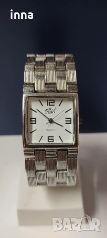 Хубав дамски часовник