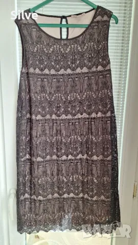 Дантелена рокля